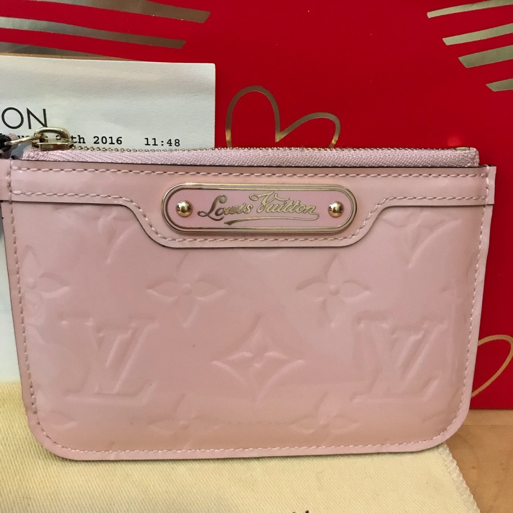 SOLD❌Louis Vuitton Rose Ballerine Vernis Key Pouch